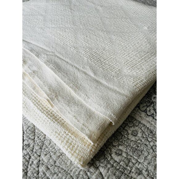 White Cotton Waffle Weave Blanket King USA WPL 1675 Vintage Diamond 25 Beacon ? - Picture 10 of 16